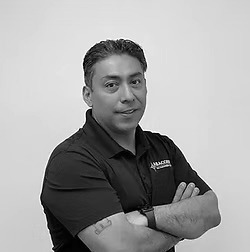 Efrem Headshot -1